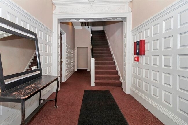 Building Photo - 183 Marlborough St