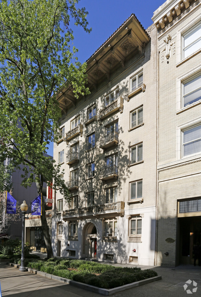 Building Photo - El Cortez Apartments