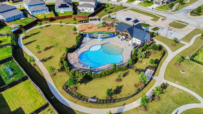 Building Photo - 5806 Quest Valley Dr