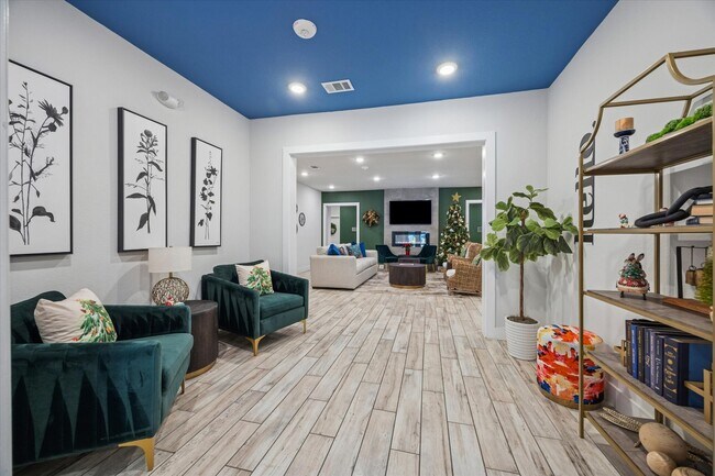 Building Photo - 6804 Westview Dr