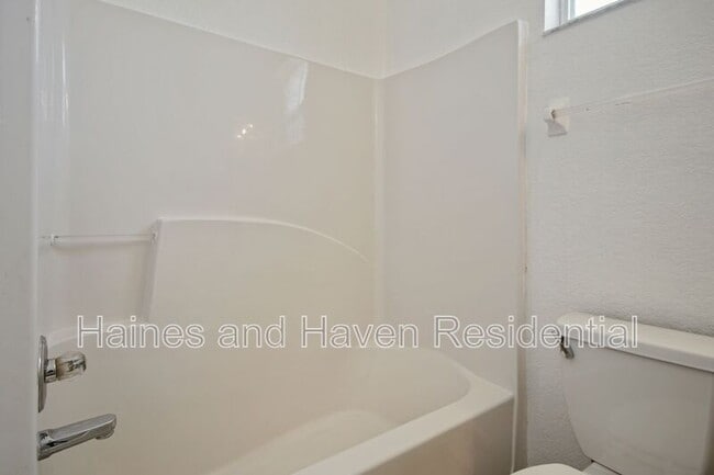 Building Photo - 12201 Indian Creek Dr