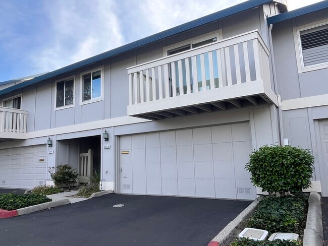 Building Photo - 1369 Cherrywood Sq