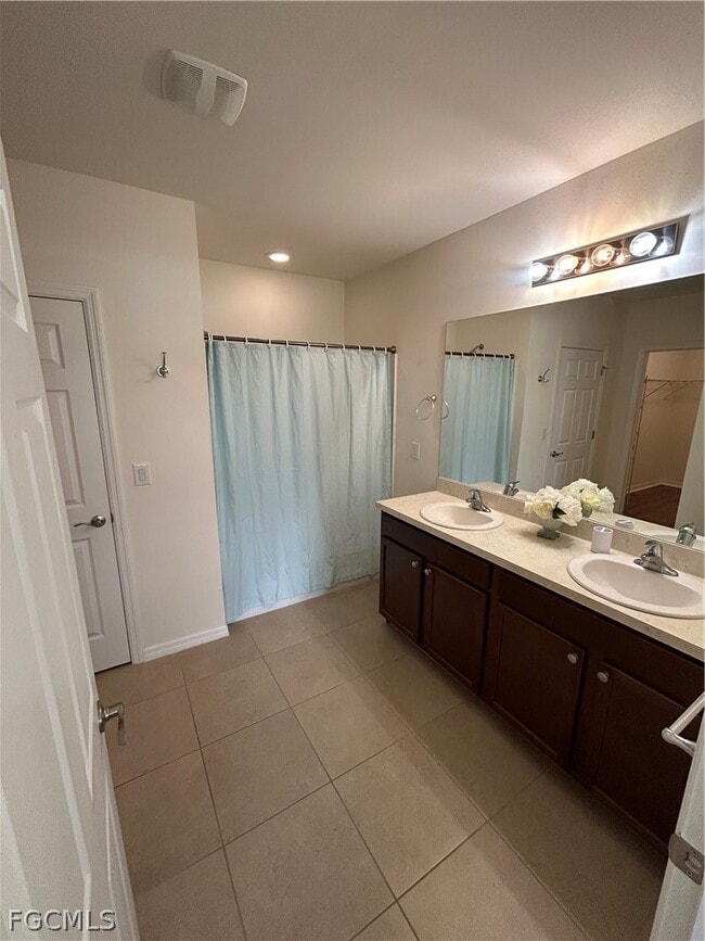 Building Photo - 10531 Canal Brook Ln