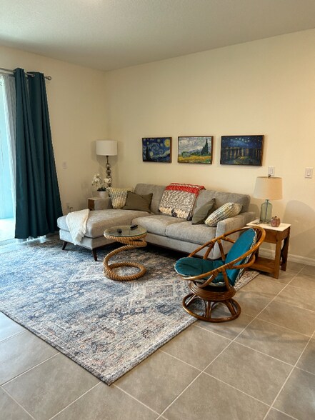 Building Photo - 966 Lido Dr