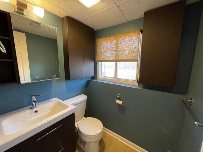 Building Photo - 144 Monterey Dr