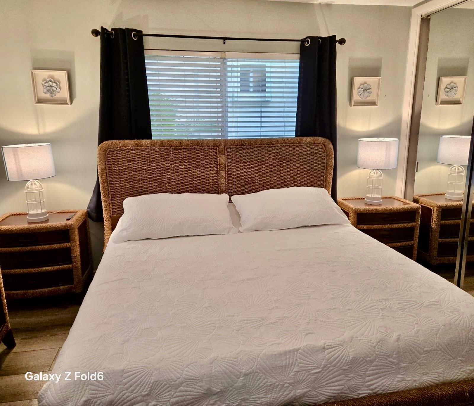 Building Photo - 3225 NE 16th St