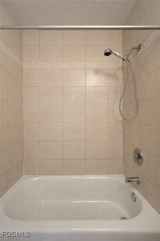 Building Photo - 107 SE 2nd Ave