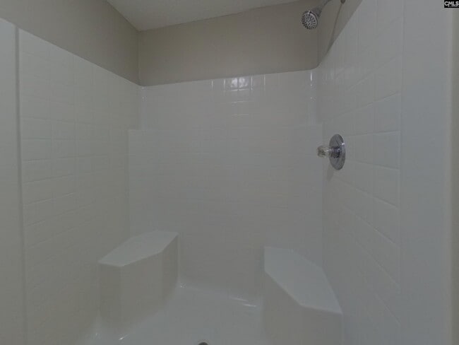 Building Photo - 8737 Windsor Lake Blvd