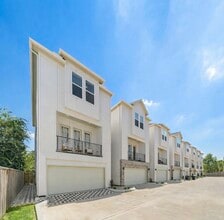 Building Photo - 12080 East Fwy