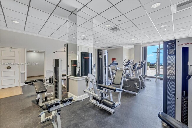 Building Photo - 1900 S Ocean Blvd