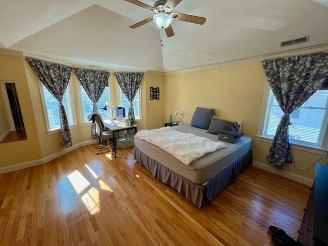 Building Photo - 79 Fayette St