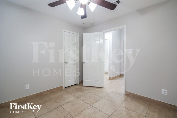 Building Photo - 8718 Cataldo Ct