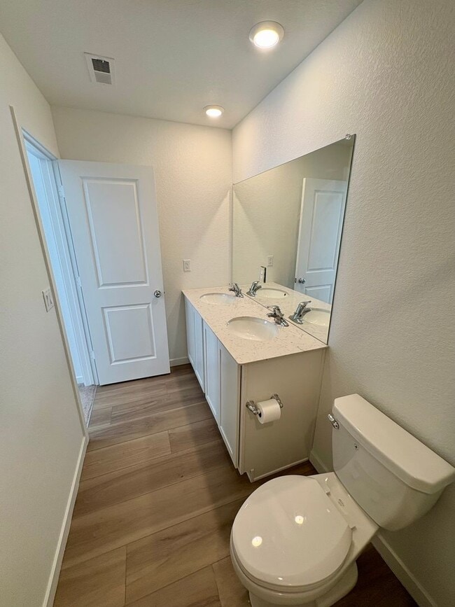 Building Photo - 4 Bed with Office, Brand New Home