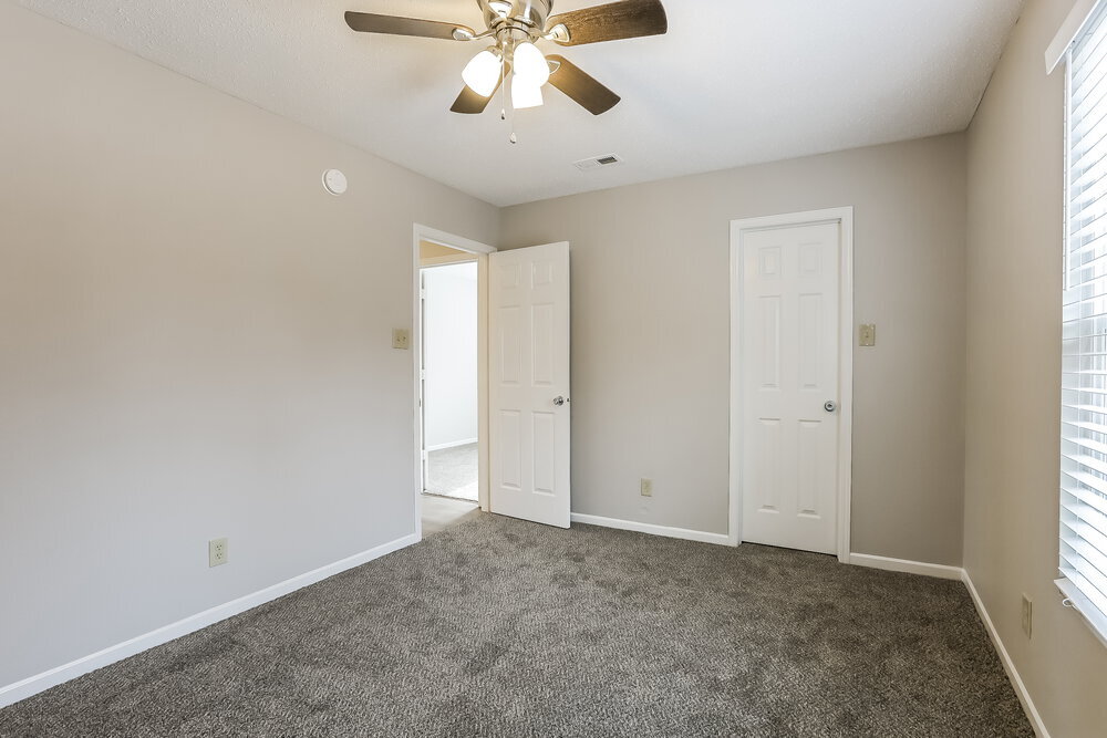 Building Photo - 8158 Retreat Ln