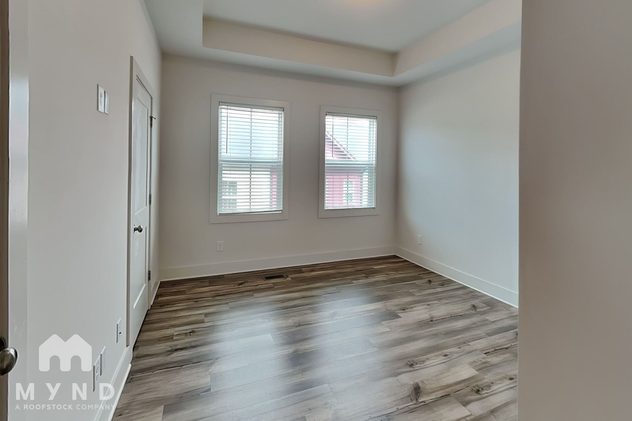 Building Photo - 149 Color Cir