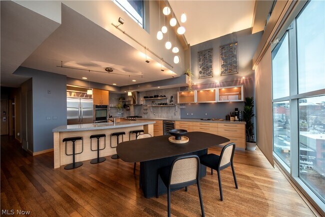 Building Photo - 1237 Washington Ave