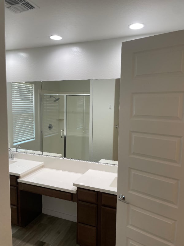 Building Photo - 18796 W Cameron Dr