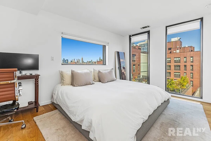 Building Photo - 50 N 1st St