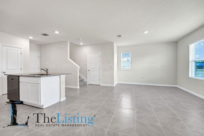 Building Photo - 5650 Anders Wy