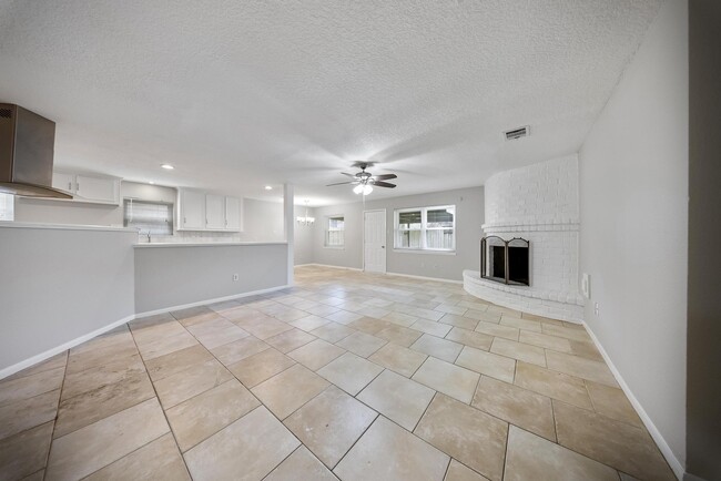 Building Photo - 22619 Pine Mist Ln