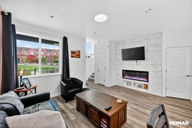 Building Photo - 18201 French Creek Ave