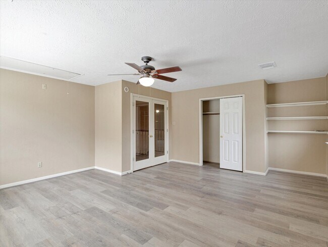 Building Photo - 16423 Ash Point Ln