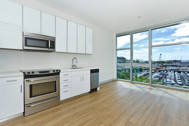 Building Photo - Comfortable Studio in the Salt District, Kakaako