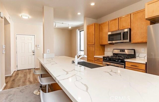 Building Photo - 6001 Crescent Prk E