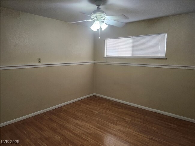 Building Photo - 103 S Mallard St