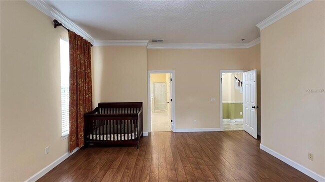 Building Photo - 934 Westpark Dr