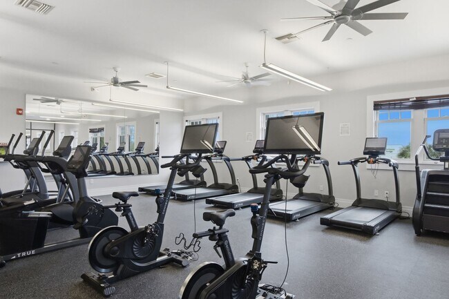 Building Photo - Resort Style Amenities near Gulf Beaches