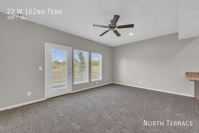 Building Photo - Roomy 3BR Townhouse in Belton w/ Attached ...