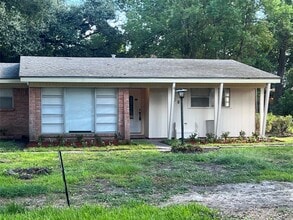 Building Photo - 405 Azalea Dr