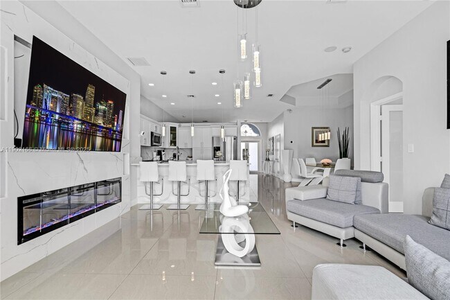 Building Photo - 15822 SW 140th St