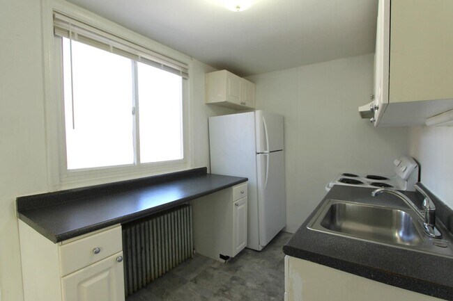 Building Photo - 6711 S Pleasant Pl