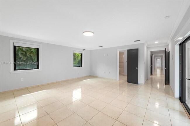 Building Photo - 9255 SW 108th St