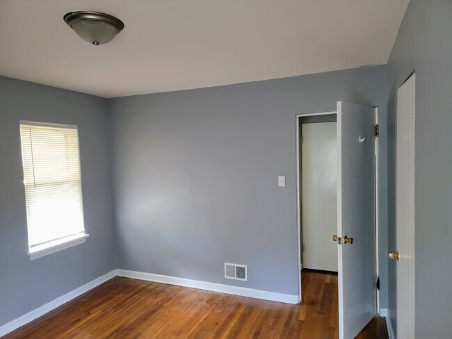 Bedroom - 1713 West 58th Avenue