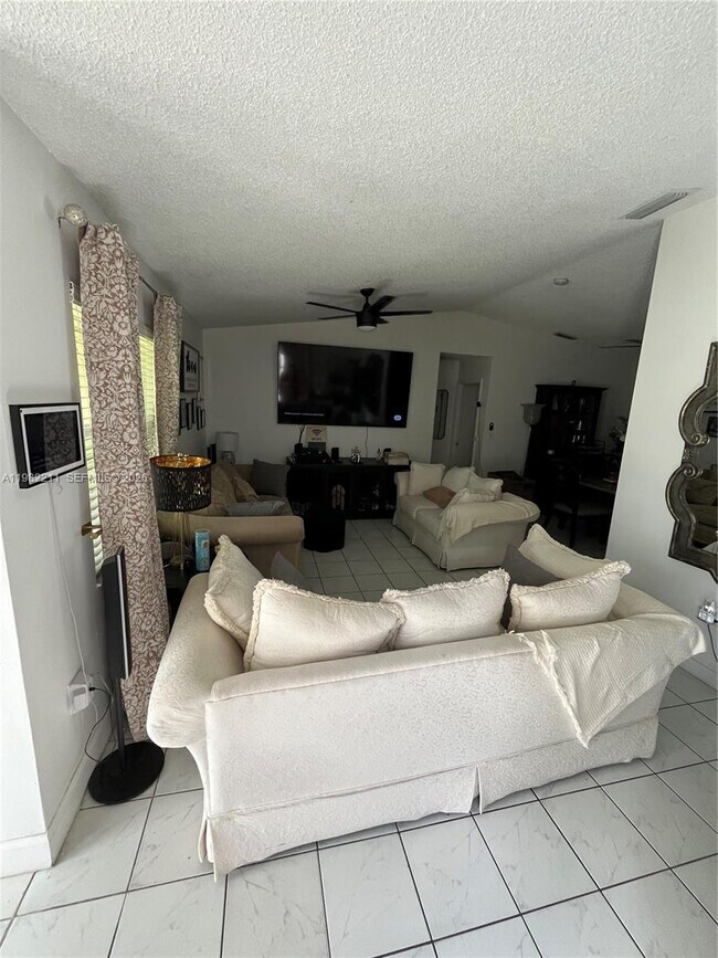 Building Photo - 13485 SW 28th St