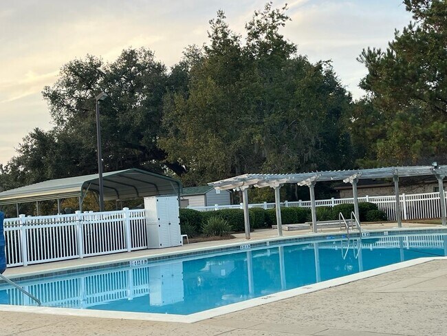 Building Photo - 4716 Plantation View Dr