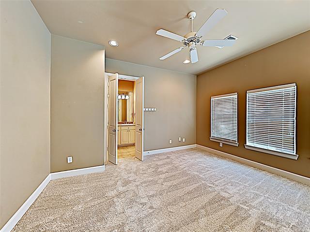 Building Photo - 2821 Parmer Ave