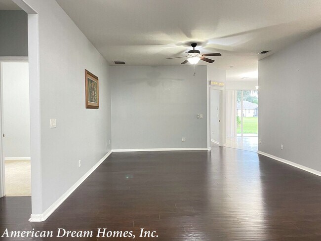 Building Photo - A Gorgeous Home with Beautiful Water View in Andover Point!