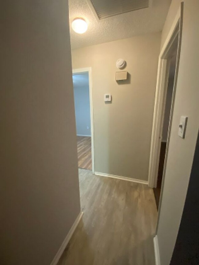 Building Photo - 98 Surf Dr