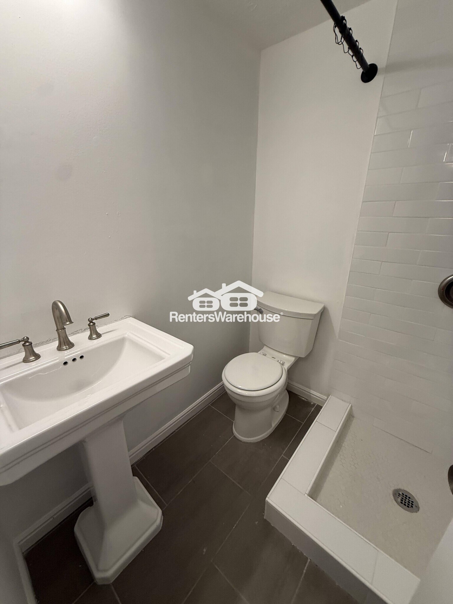 Building Photo - 3591 Kempner Rd S