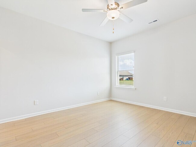 Building Photo - 136 Whitner Dr