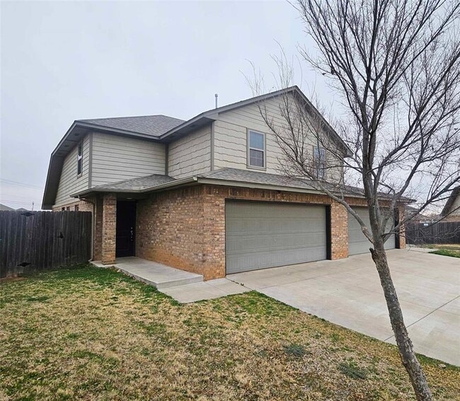 Building Photo - 8803 SW 45th St