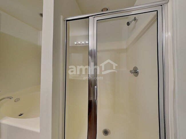 Building Photo - 10540 Gold Pan Rd