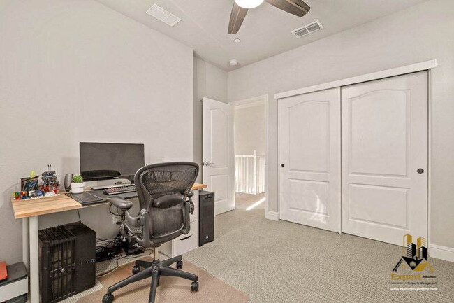 Building Photo - 232 Rochdale St