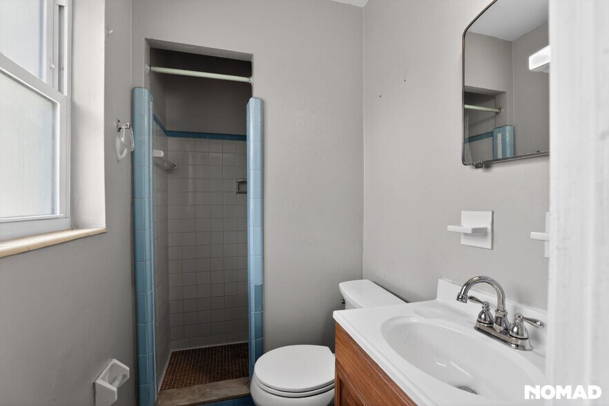 Building Photo - 203 St Regis Dr