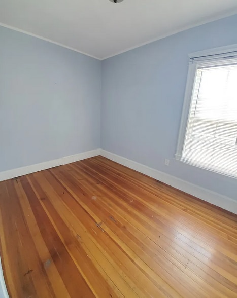 Building Photo - 65 Olcott St