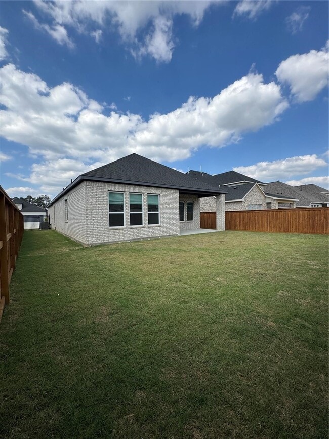 Building Photo - 7129 Carriage Lgt Dr